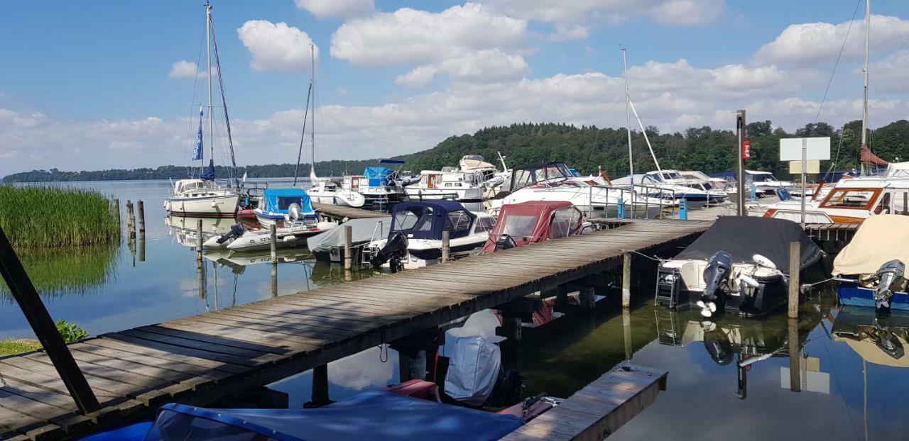 Ferienwohnung am Schweriner See Raben Steinfeld Exterior foto